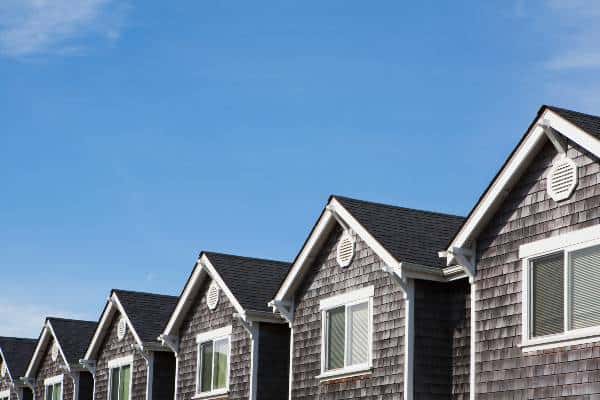 Signs That Your Residential Roof May Need Repair or Replacement